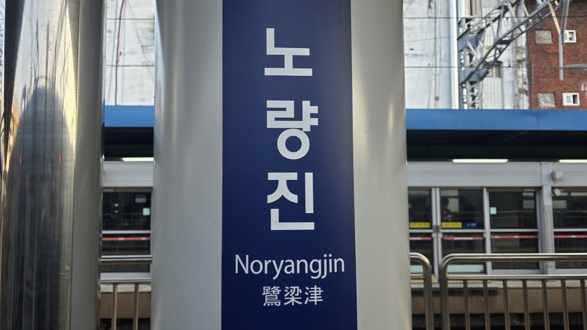 LyRi | 리리/라이리 tweet media