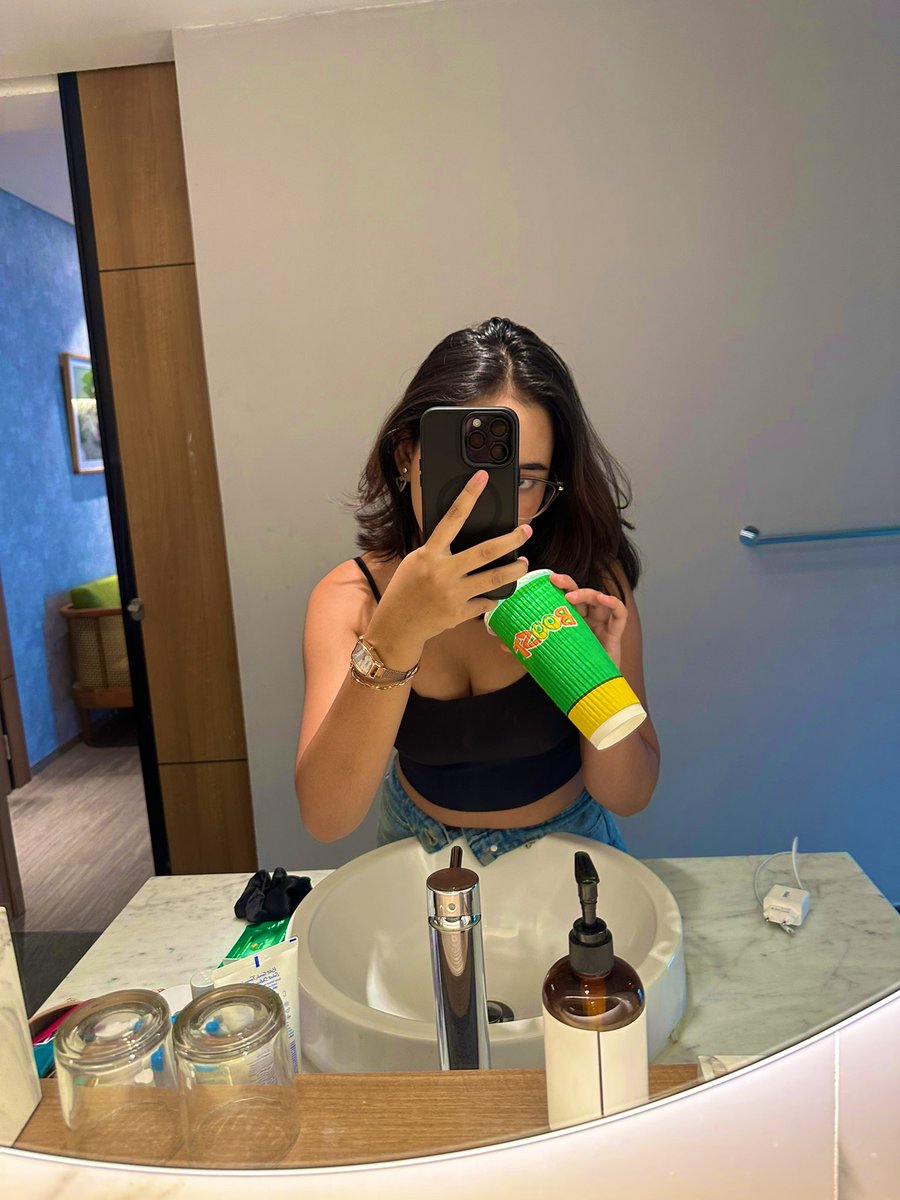 Reina's tweet media