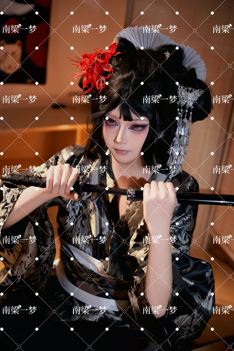 南梁一梦变装美学馆 tweet media