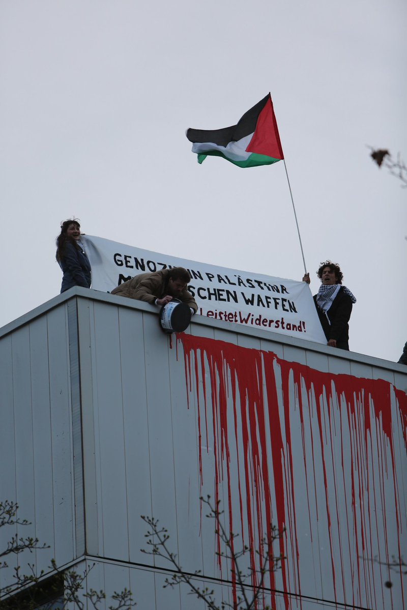 junge Welt tweet media