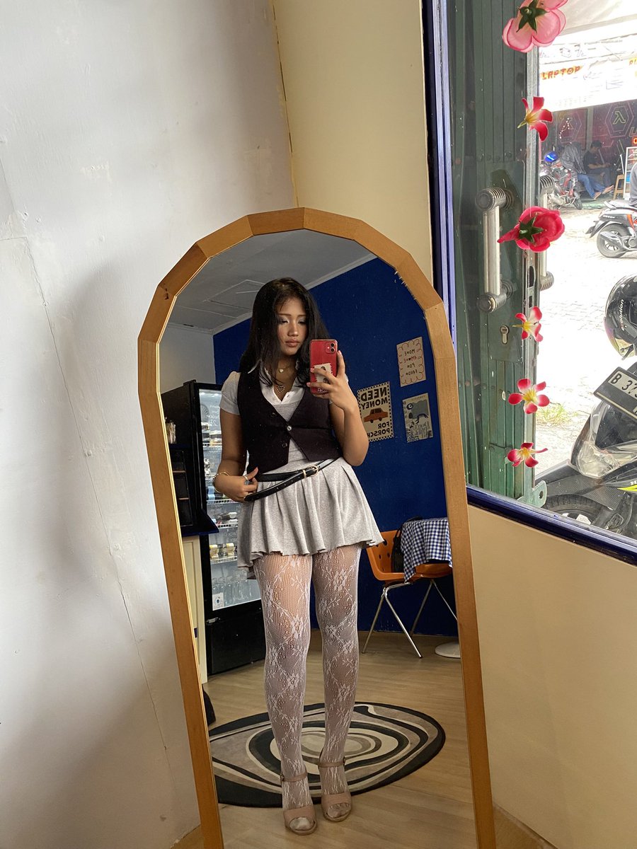 pinka ⚢🐇 tweet media