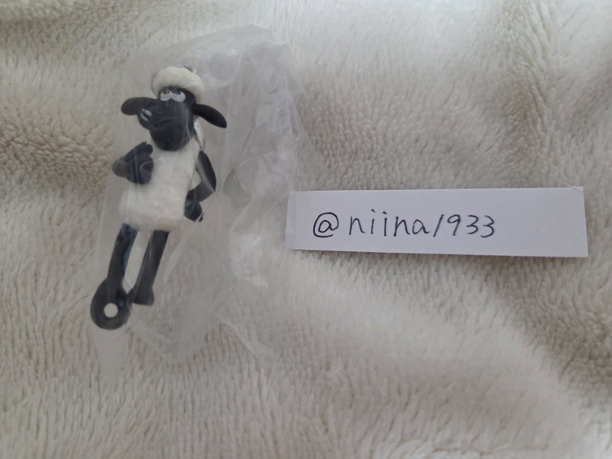 にいな tweet media