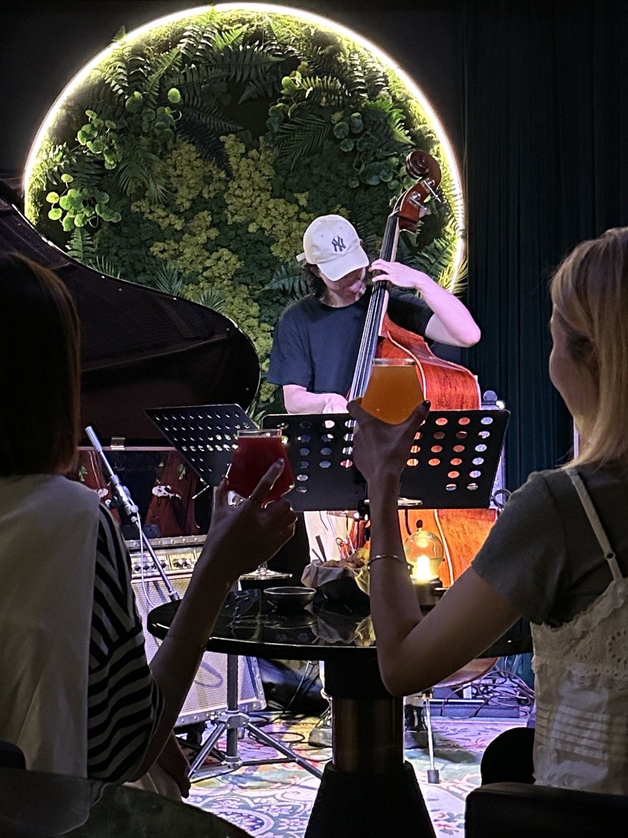 Charity Sunshine tweet media