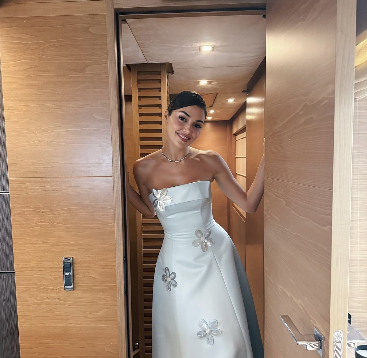 Glory Magazines tweet media