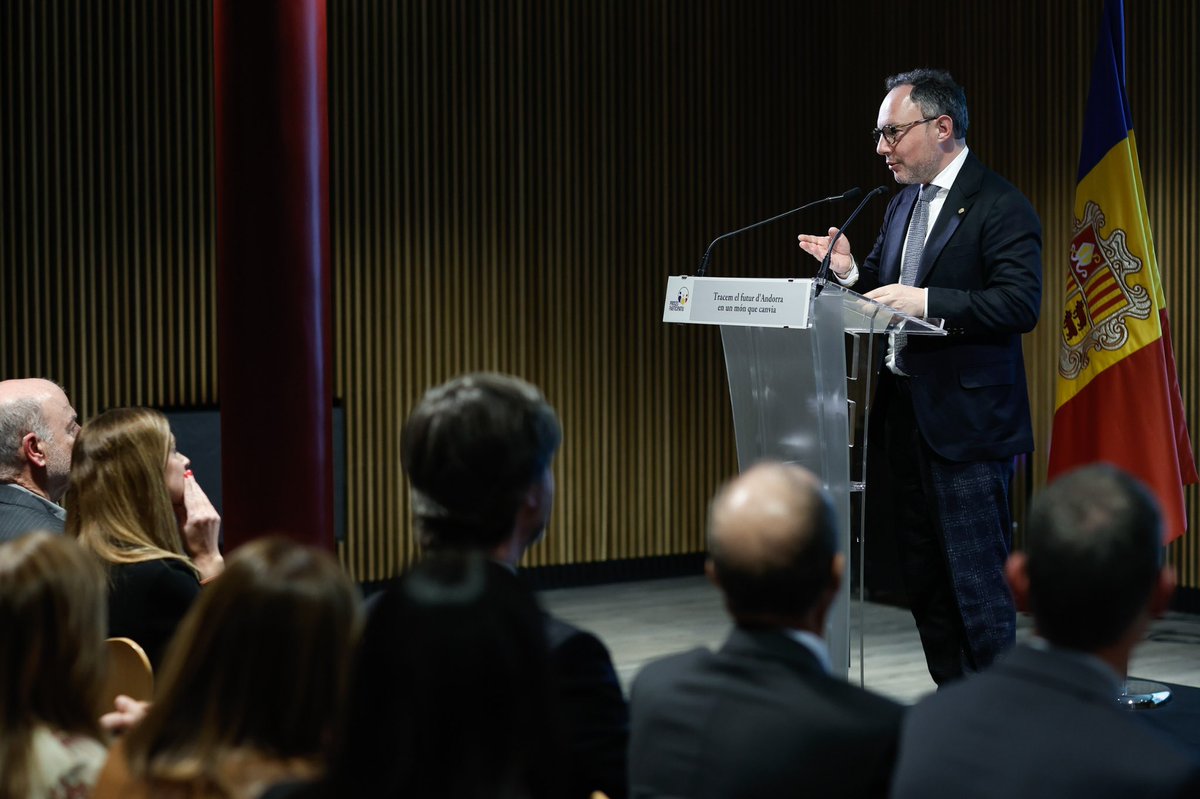 XavierEspot's tweet photo. @GovernAndorra @Visc_Andorra @mariona83 @ManuelRieraM ✨ Els resultats que hem compartit serviran de base per orientar les polítiques públiques dels pròxims anys. 

🙏 Gràcies a totes les persones, institucions i agents que heu fet possible aquest projecte.

🔍 Podeu trobar les conclusions a https://t.co/ZlabMatxgU

3/3 https://t.co/VSkpQaxkqi