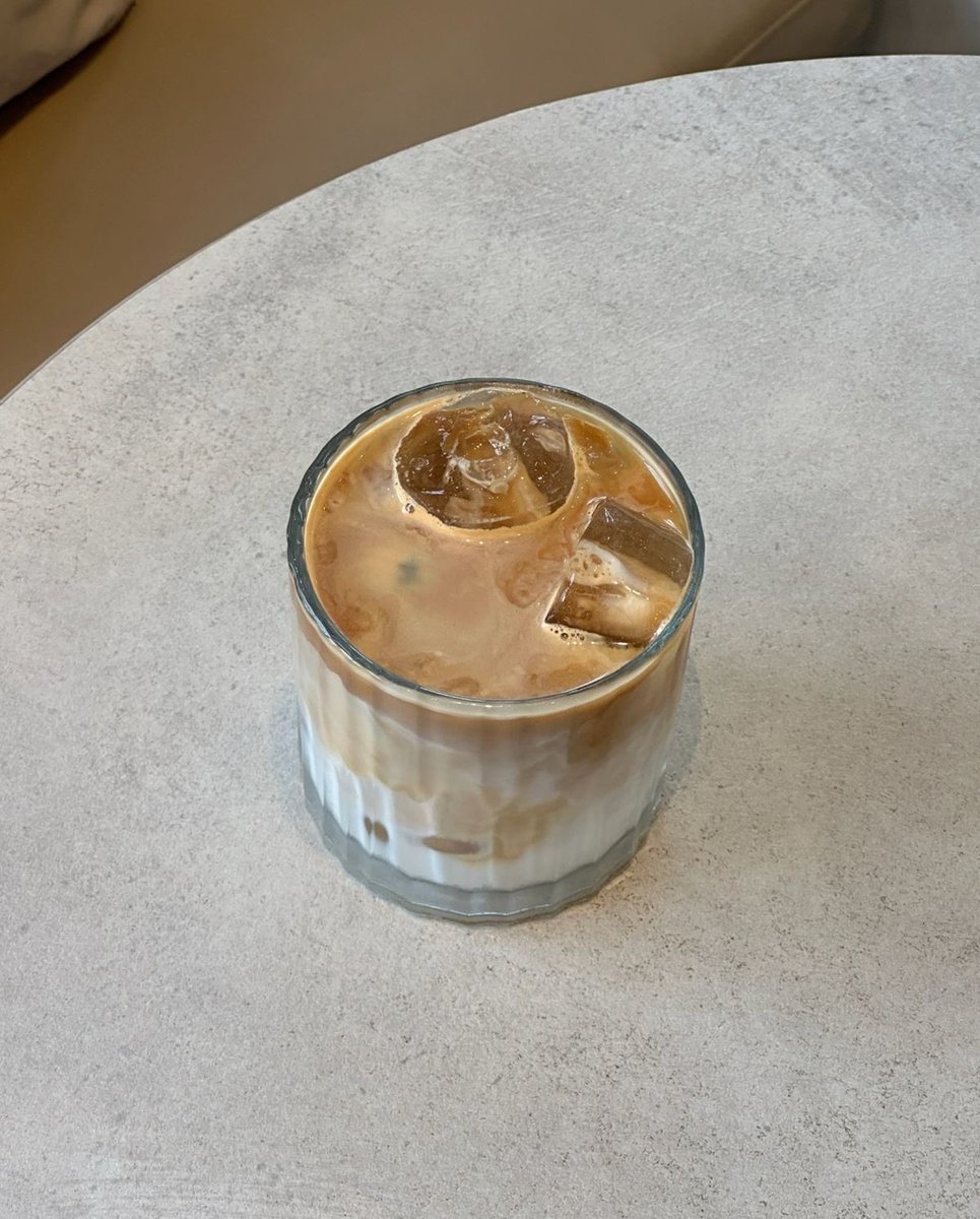 𝝑𝝔 tweet media