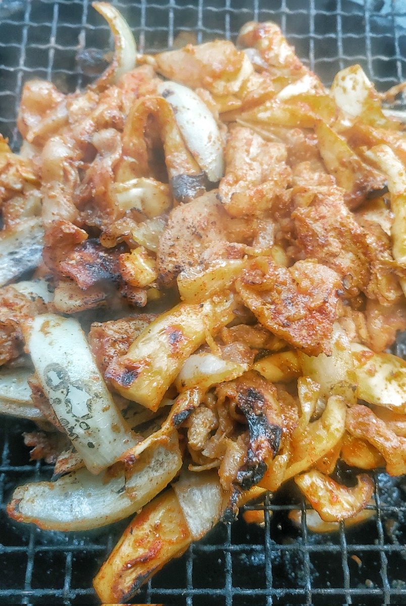 자흔이네 연탄집 tweet media