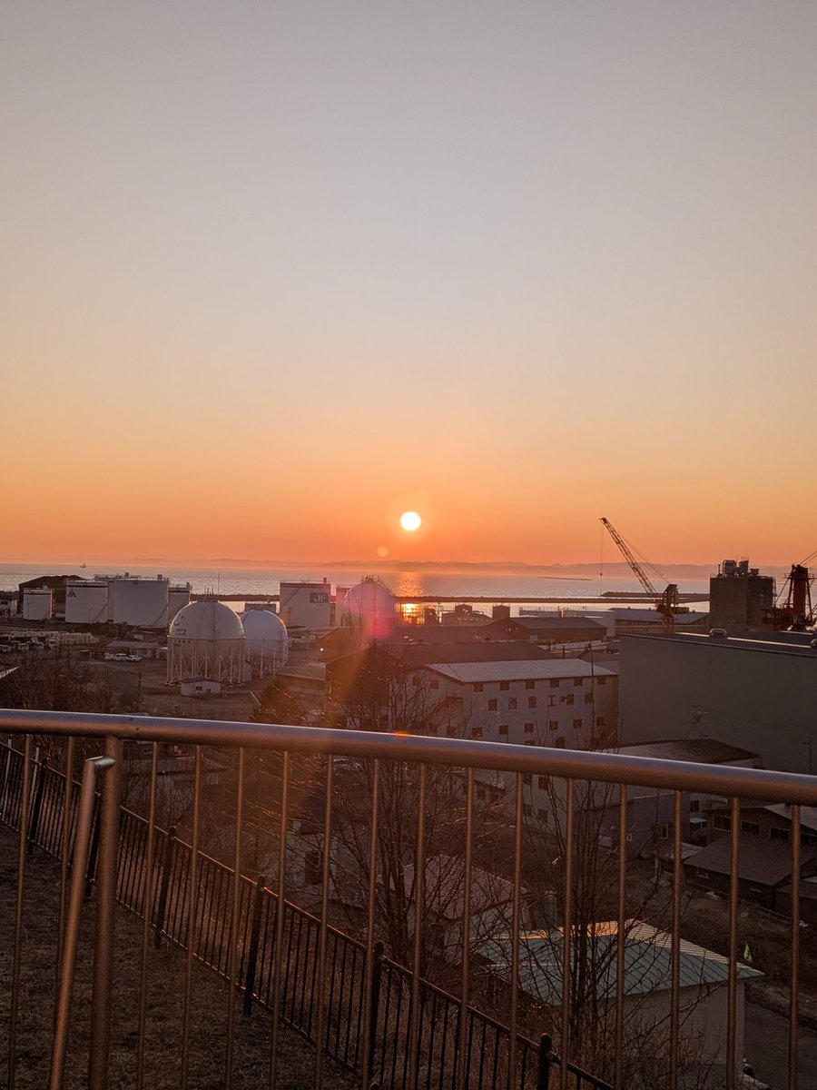 俺を倒せば1万円。 tweet media