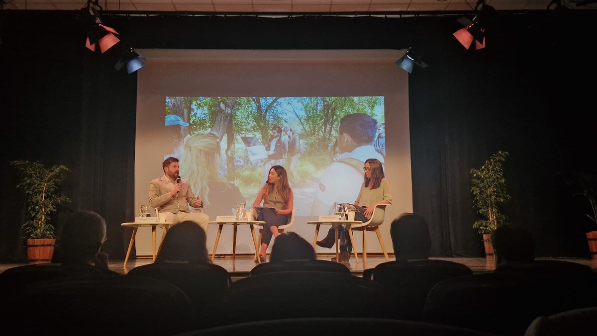 CEDEX_es's tweet photo. Participamos junto a @MADRID @SomosConama @FBiodiversidad en la jornada sobre la recuperación del ecosistema fluvial Manzanares–Gavia–Bulera, un proyecto clave del Bosque Metropolitano que impulsa la renaturalización y la innovación hidráulica. 🌿💧
#CEDEX #Madrid @P_Recuperacion https://t.co/8h9lX3CG4h