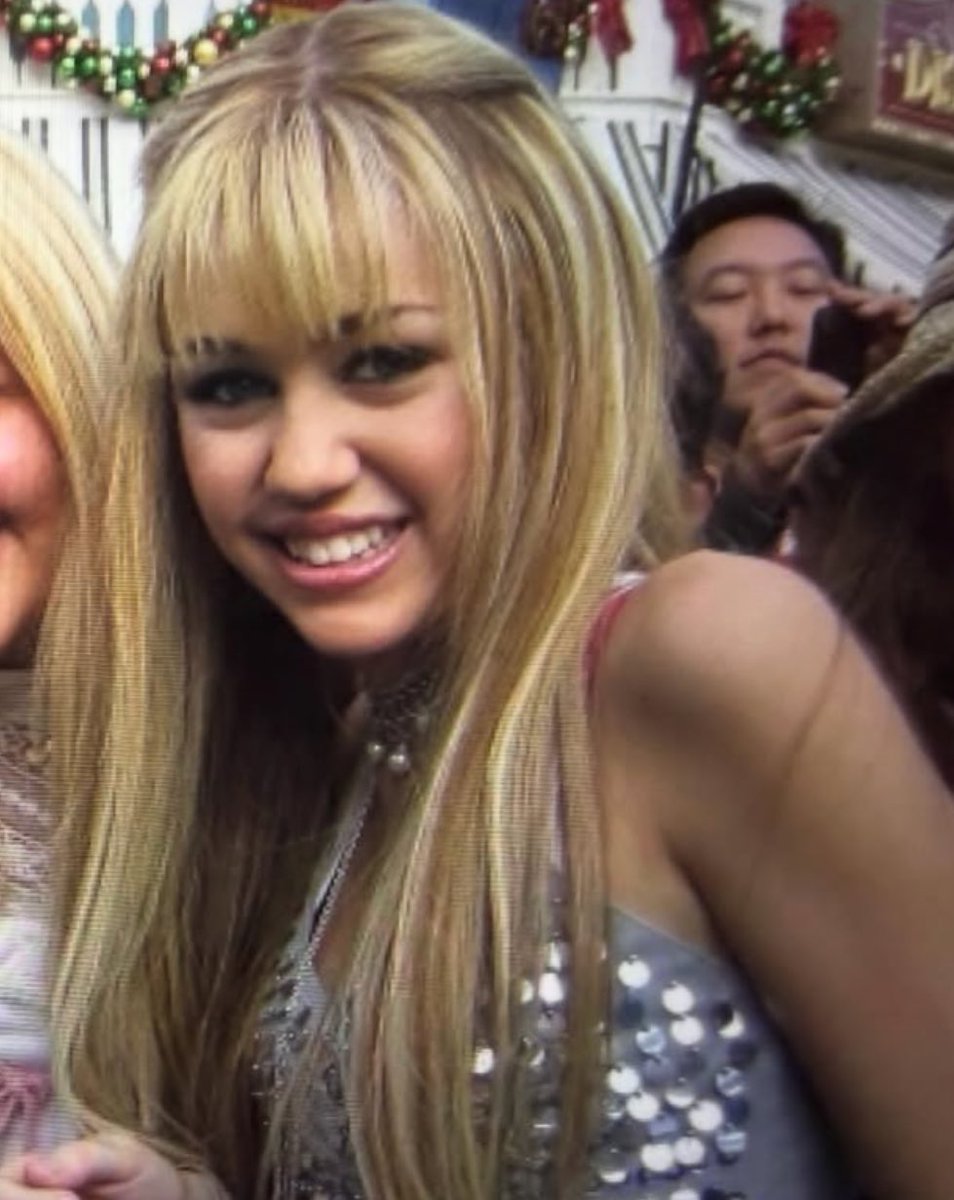 Smilers Spain tweet media