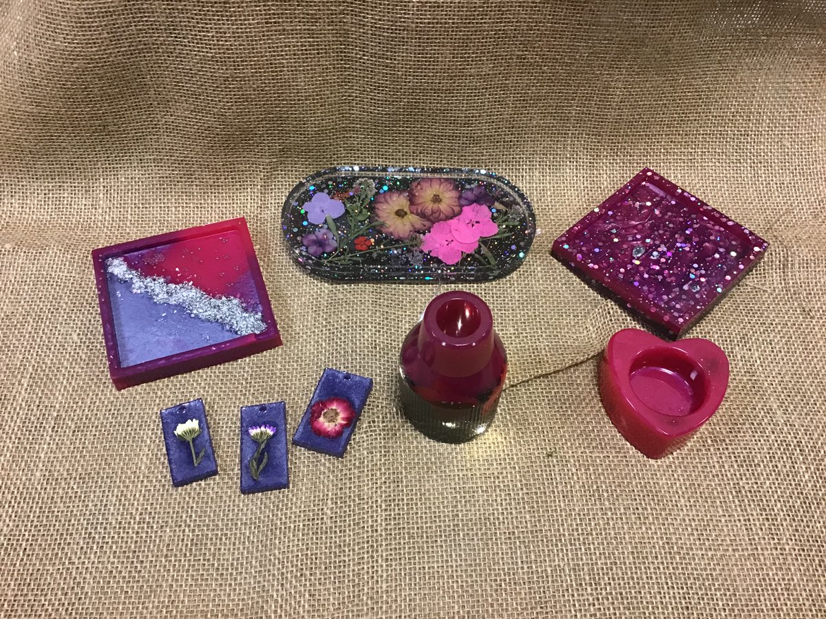 Rotherhamcreat2's tweet image. Our Resin Remix course has been great. We made a range of pieces and developed skills using different types of resin and techniques. Everyone has done such an amazing job. BUT, oh my goodness it is the stickiest stuff ever. #awesomeadults #alwayslearning #wellnness #timeout