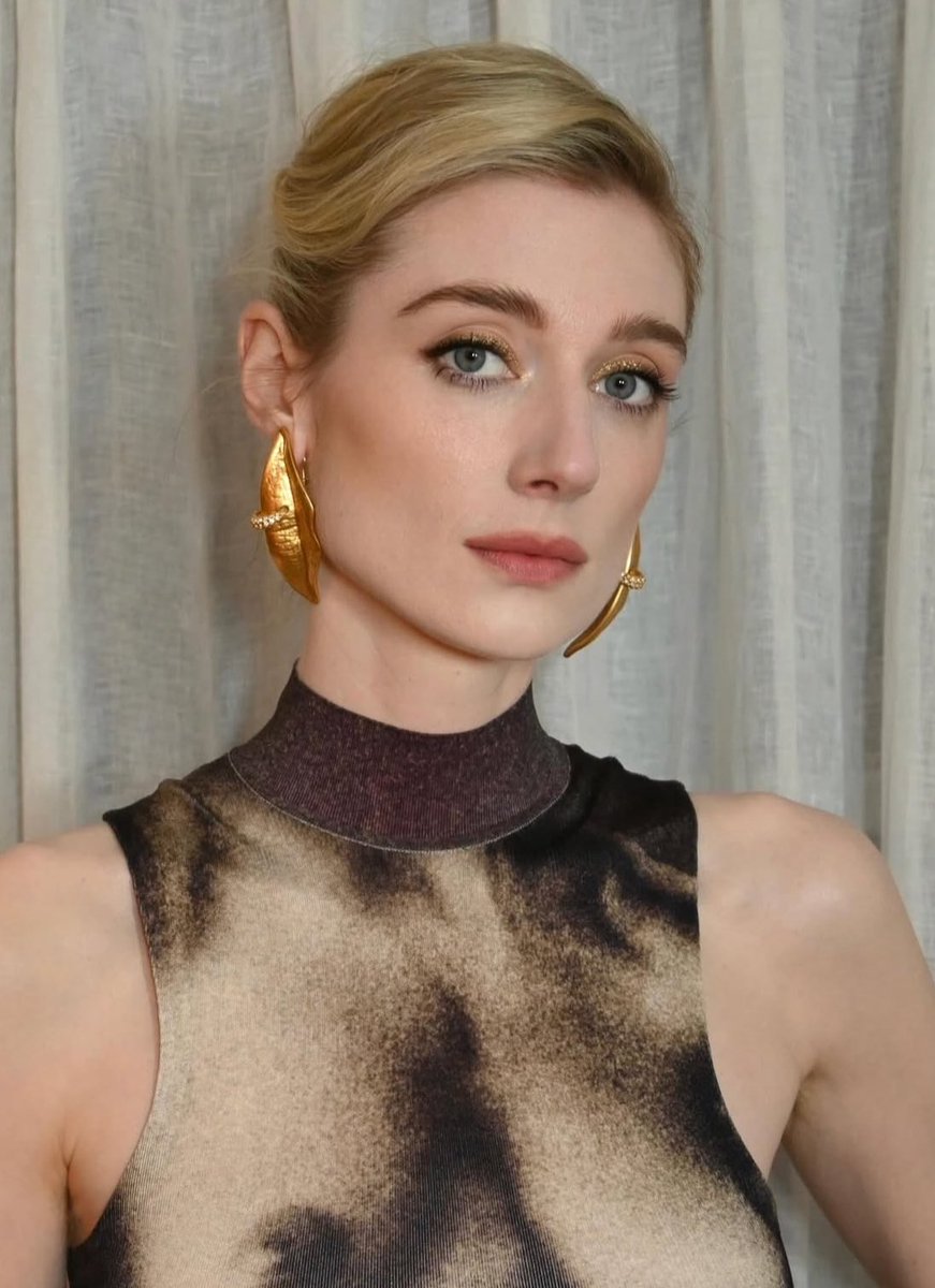 best of elizabeth debicki tweet media
