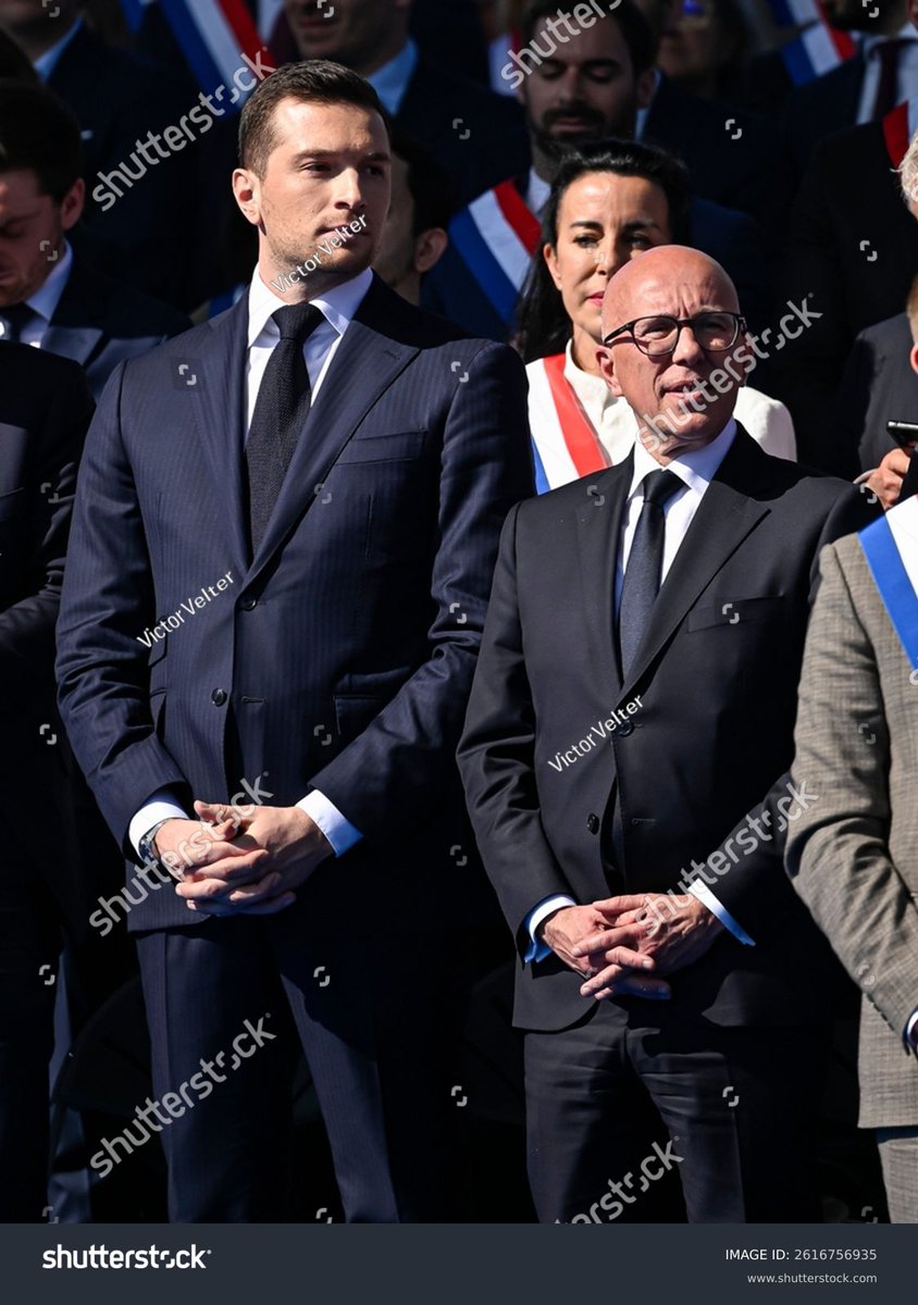 marina nana tweet media