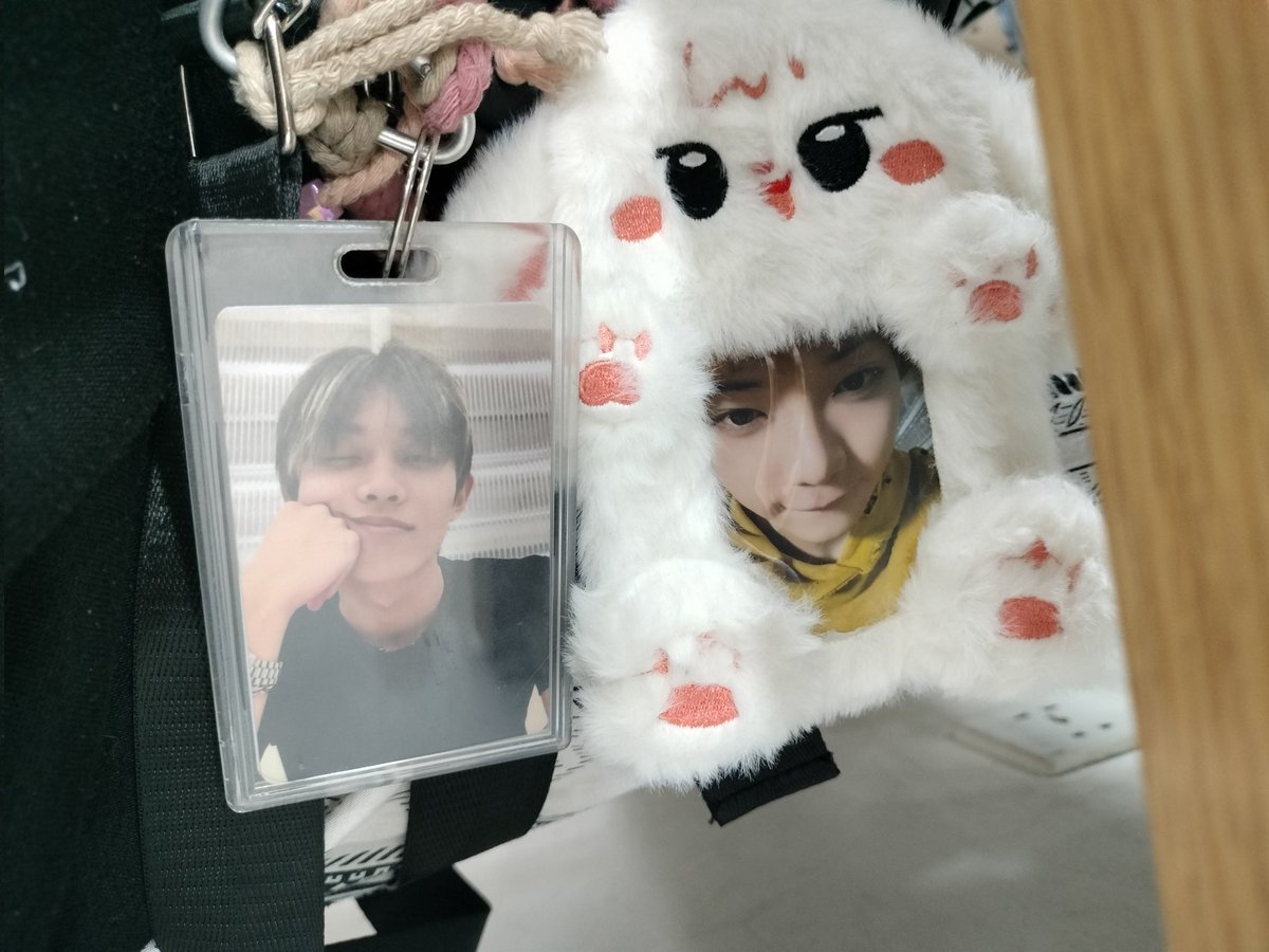dzzkwon's tweet photo. si abang ikut kakak cantik, biar ngga cemberut terus karena gada pawangnya https://t.co/WiPcDH2D67