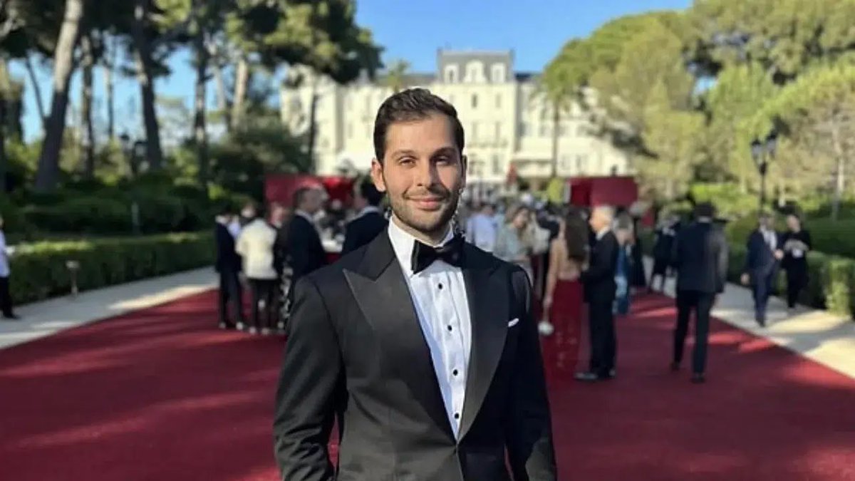 Glory Magazines tweet media