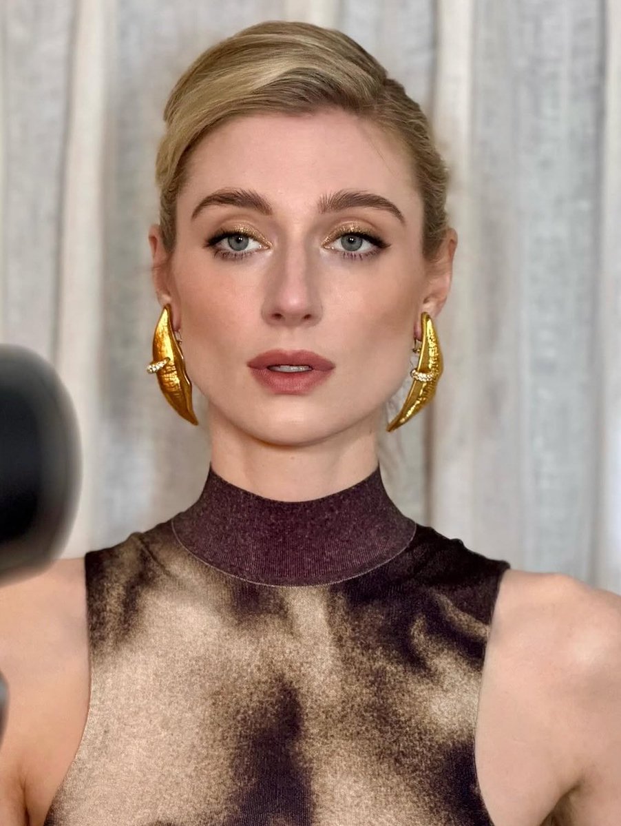 best of elizabeth debicki tweet media
