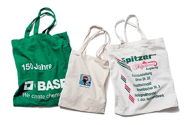 ［教えて〜🏃］こんなバッグをYellowpageでつくりたい〜と思ってるのですが、どこかおすすめのご依頼先知りませんか？🥺（前に薫子さんにきいたのにわすれてしまった）