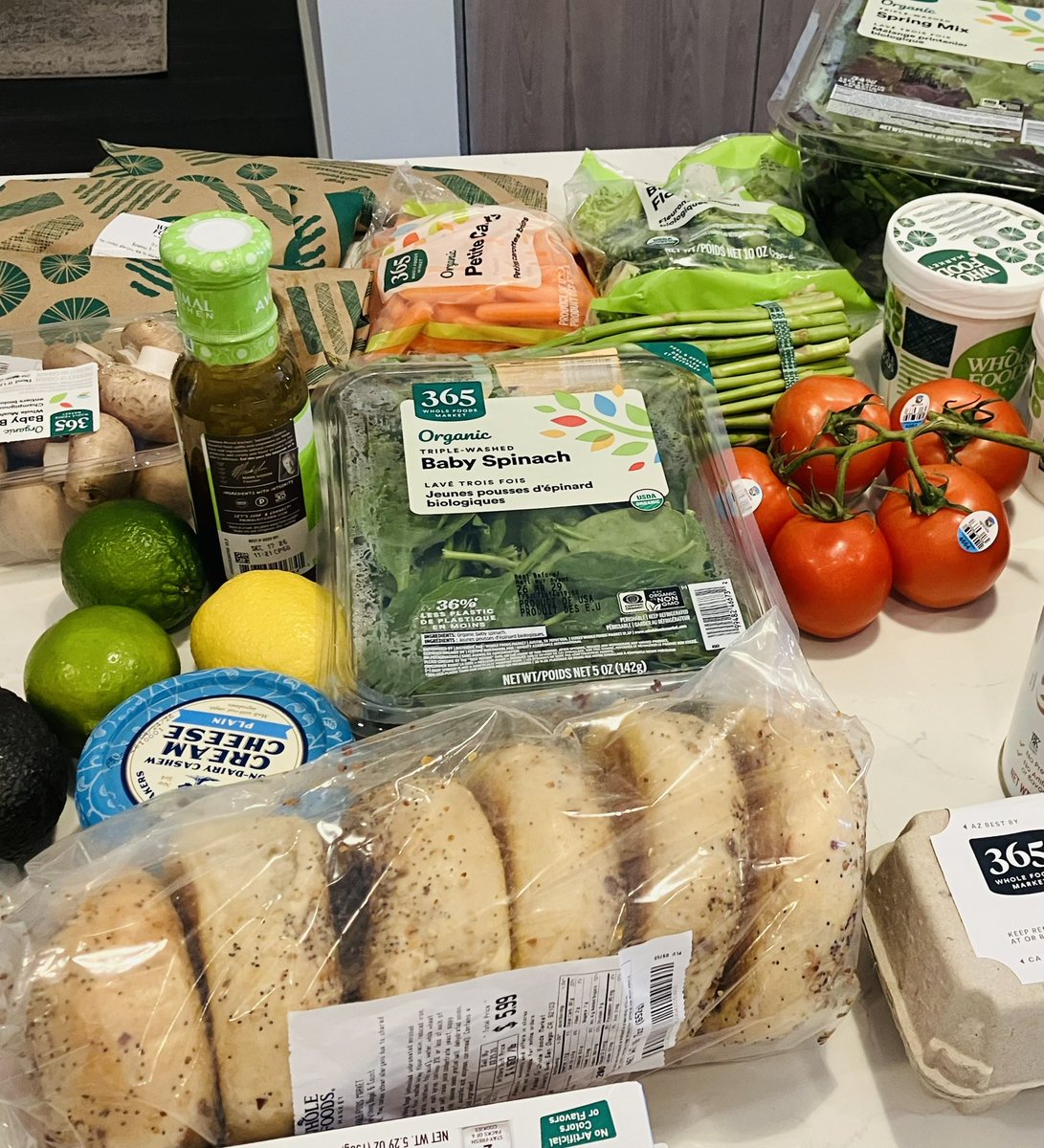 ari✈︎ tweet media