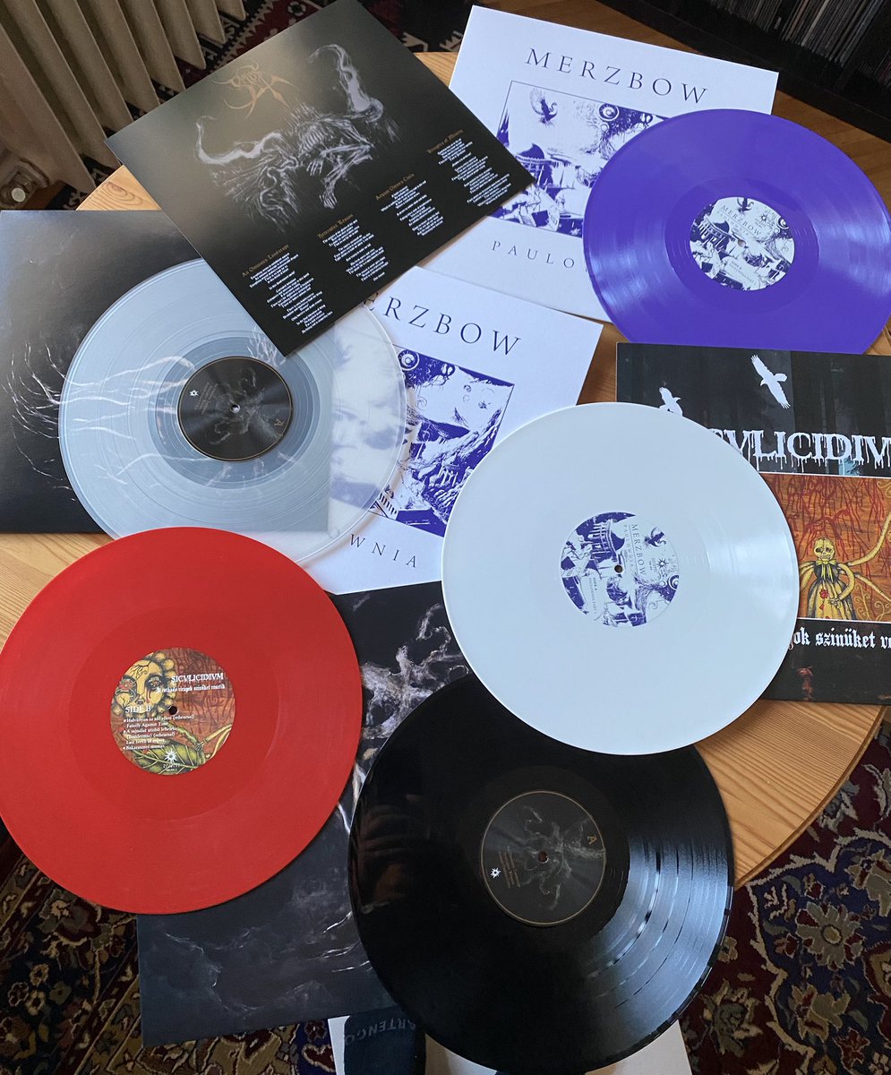 sunmoonrecords's tweet image. Beautiful new vinyl! @MerzbowOfficial // Siculicidium // Selbst
#merzbow #siculicidium #selbst 
#20yearsofsunandmoonrecords
#sunandmoonrecords
#buymorerecords
#vinyl @sunmoonrecords 

sunandmoonrecords.com/new-arrivals