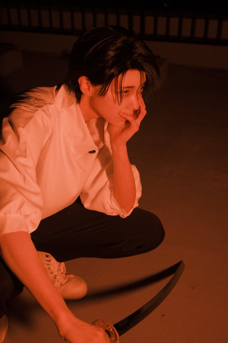 - L O S T - tweet media