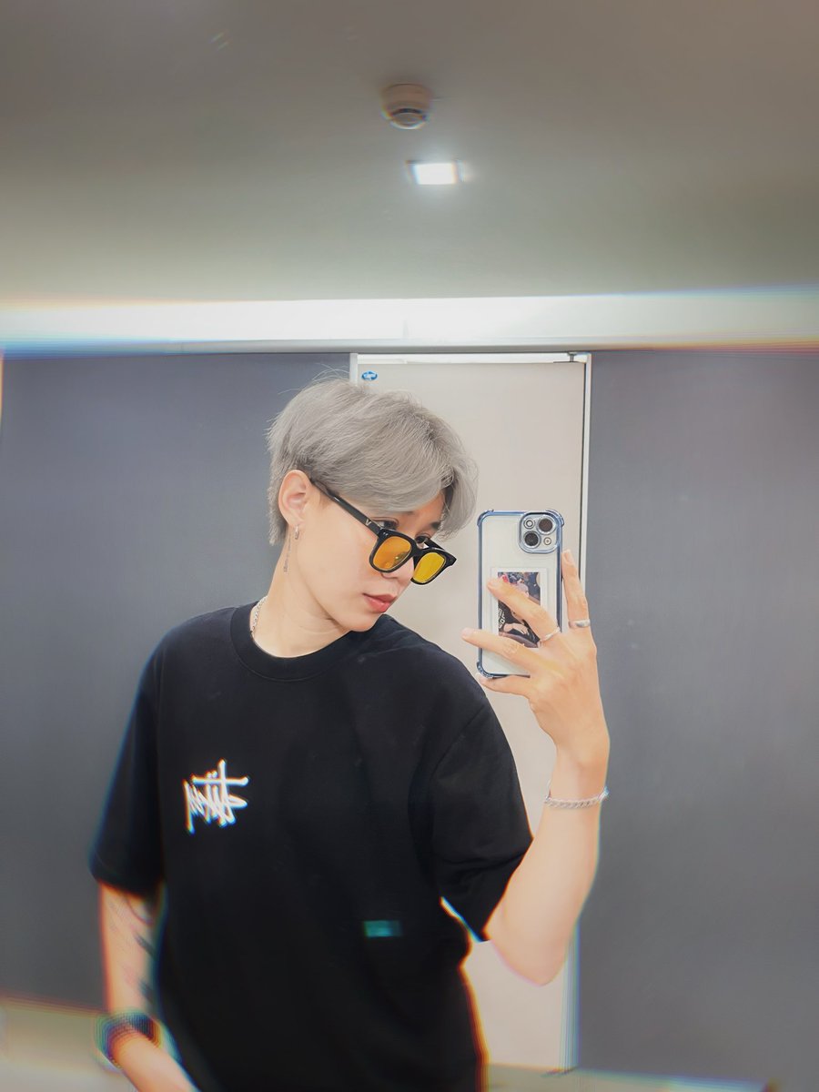 MookMix 🏳️‍🌈 tweet media