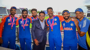 aam_jantaa's tweet photo. Axar Patel credits the vision of Jay Shah and BCCI for India’s dominance in ICC events over the past three years. 
Strong rewards and Test incentives are boosting red-ball cricket 🏏
Even during COVID, unwavering financial support kept domestic cricket strong 🙌 https://t.co/kWYSwVwHNa