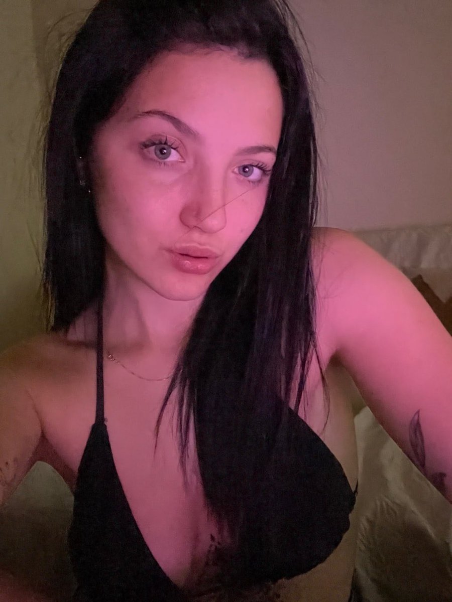 millieebr0wn's tweet photo. this one stayed in my camera roll https://t.co/ThEtDGQKpv