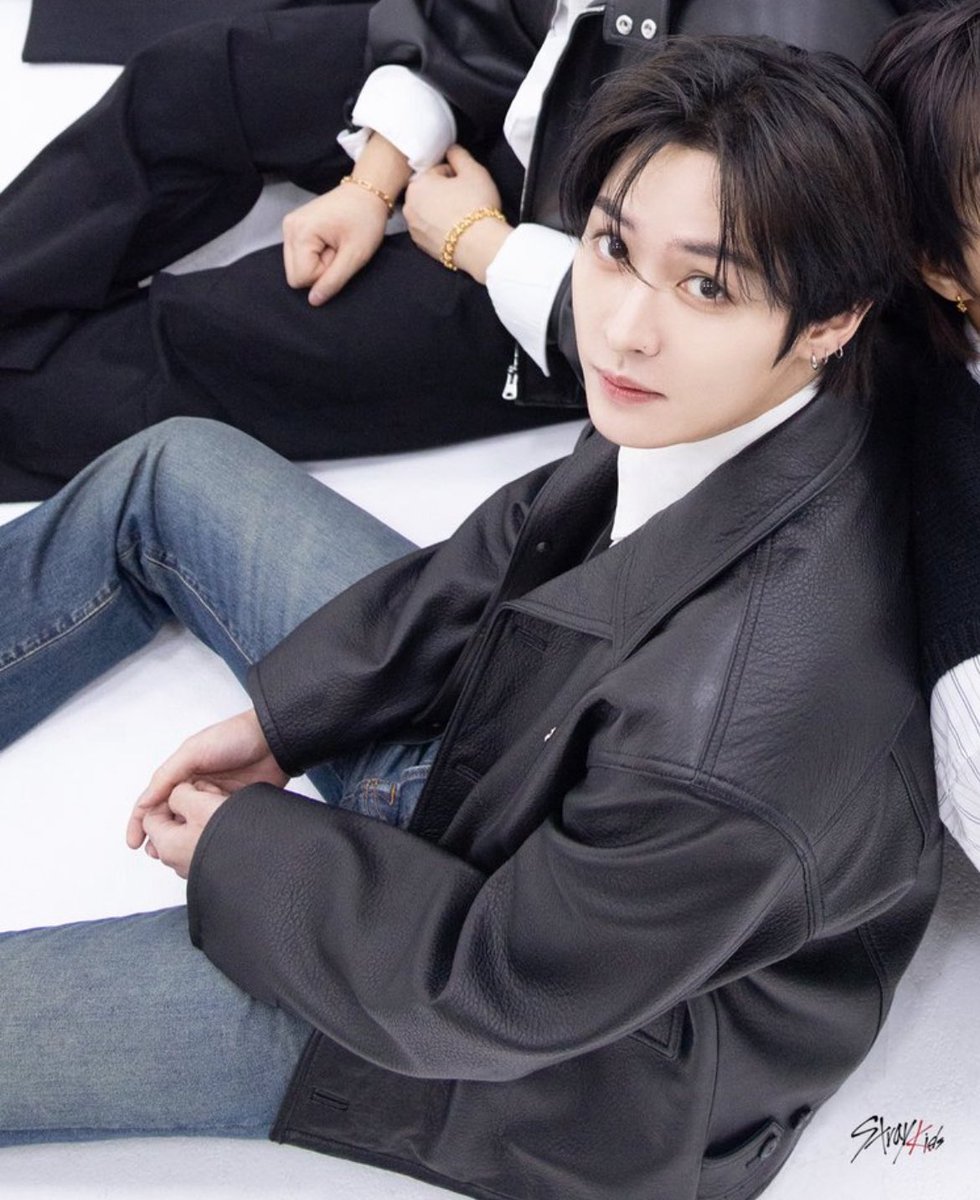 leeknowarchive's tweet photo. HOTTIE LEE KNOW

#스키즈와_채울_8번째_포토북
#AllWeNeed_is_StrayKids
#StrayKids8thAnniversary https://t.co/jTgHEmReoS