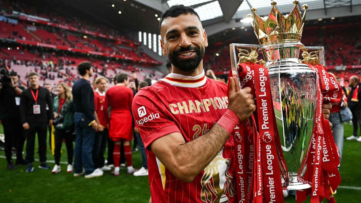 televoetbal's tweet photo. Mohamed Salah en Liverpool: sprookjeshuwelijk dat door dip en clash met Slot net één seizoen te lang duurde https://t.co/5mbojKp1PI https://t.co/OjGzT2Ql4e