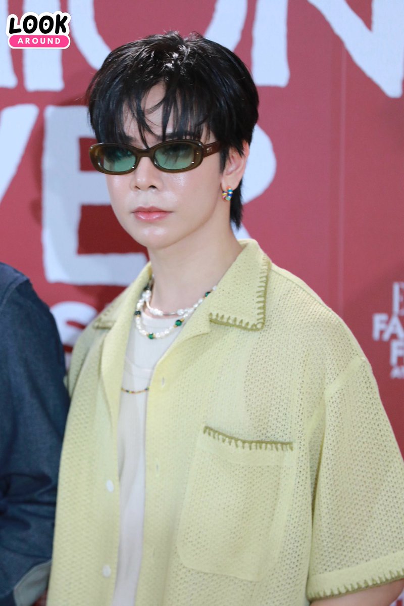 LookARound tweet media