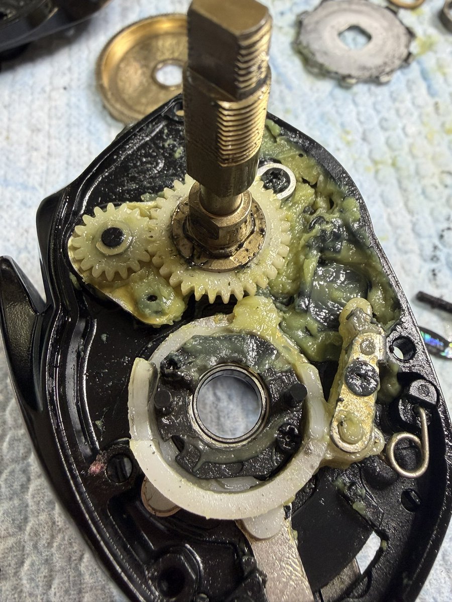 GOLDWorksの人🐈‍⬛リールオーバーホール&匠ベアリング tweet media