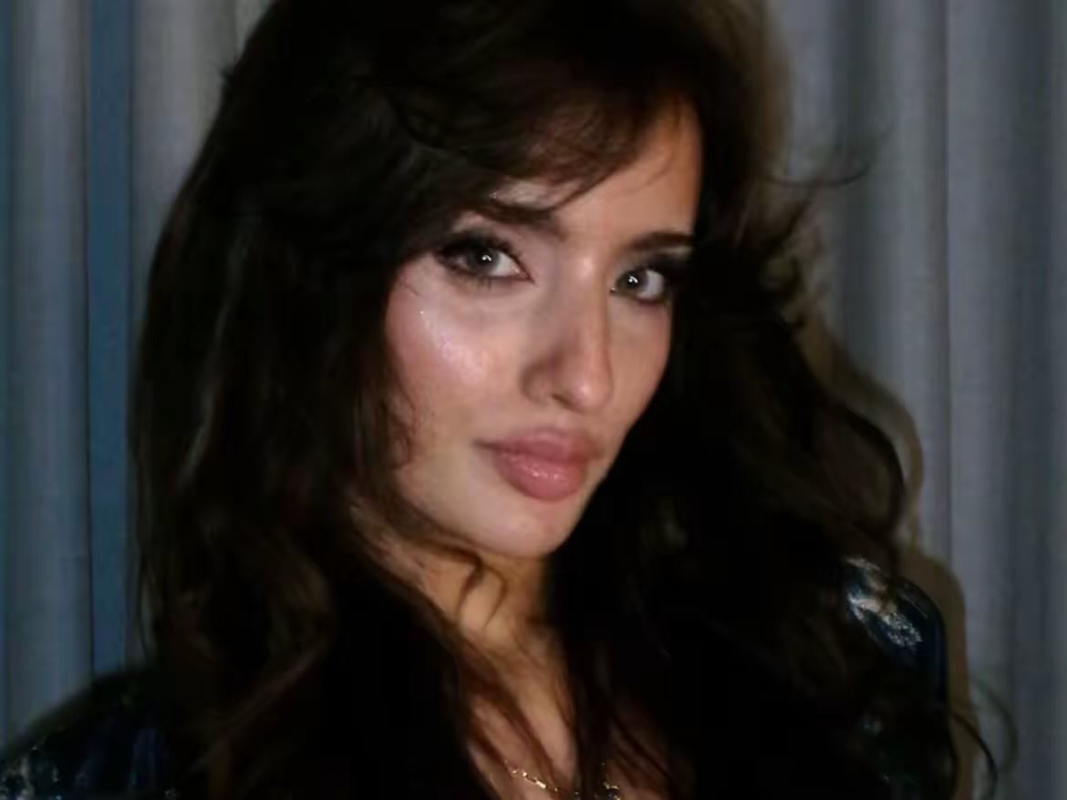 أرين tweet media