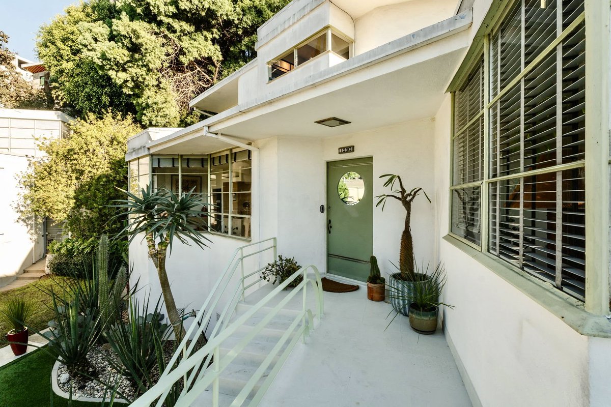 Art Deco SJ tweet media