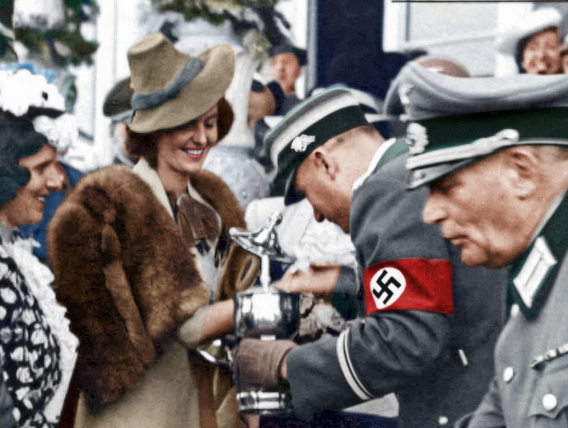 Daniel Mayakovski tweet media