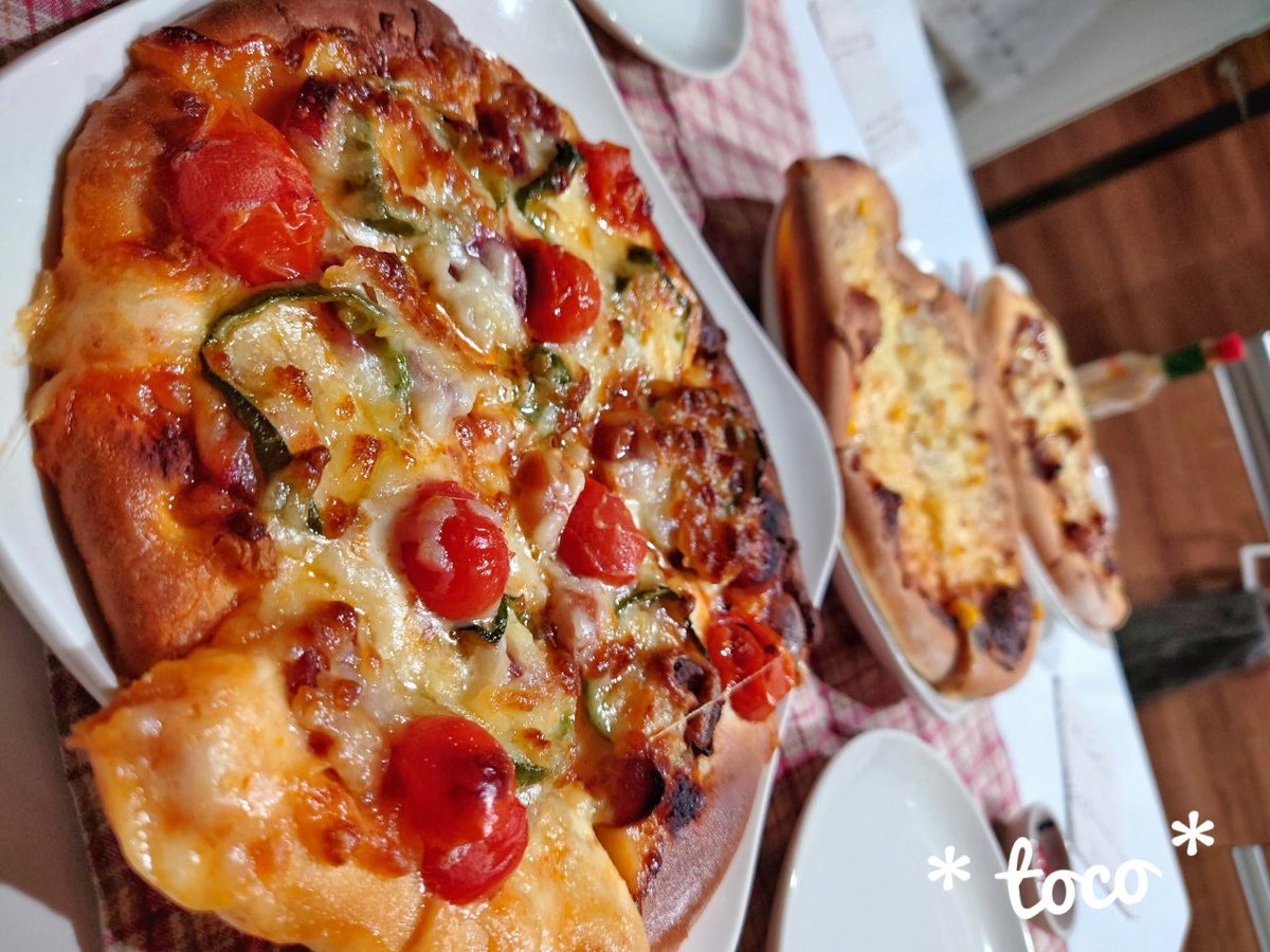 * toco * tweet media