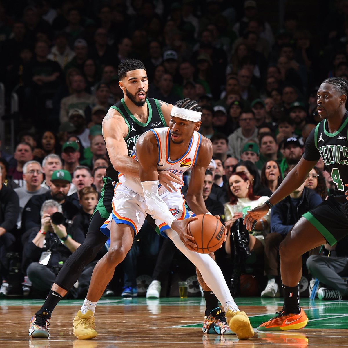TrybeSport's tweet photo. Jason Tatum and Boston Celtics will be up against SGA's Oklahoma City Thunders tonight. 

Drop your predictions in the comment section👇 and don't forget to follow us. https://t.co/UHROzlhWui