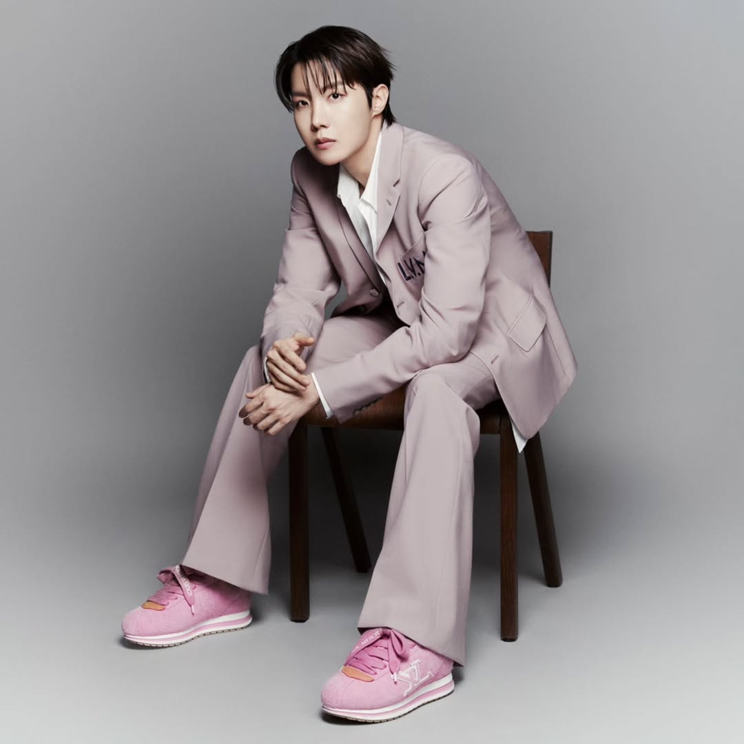 BTS_twt_JHSEOK's tweet photo. https://t.co/udt1VW7fzs