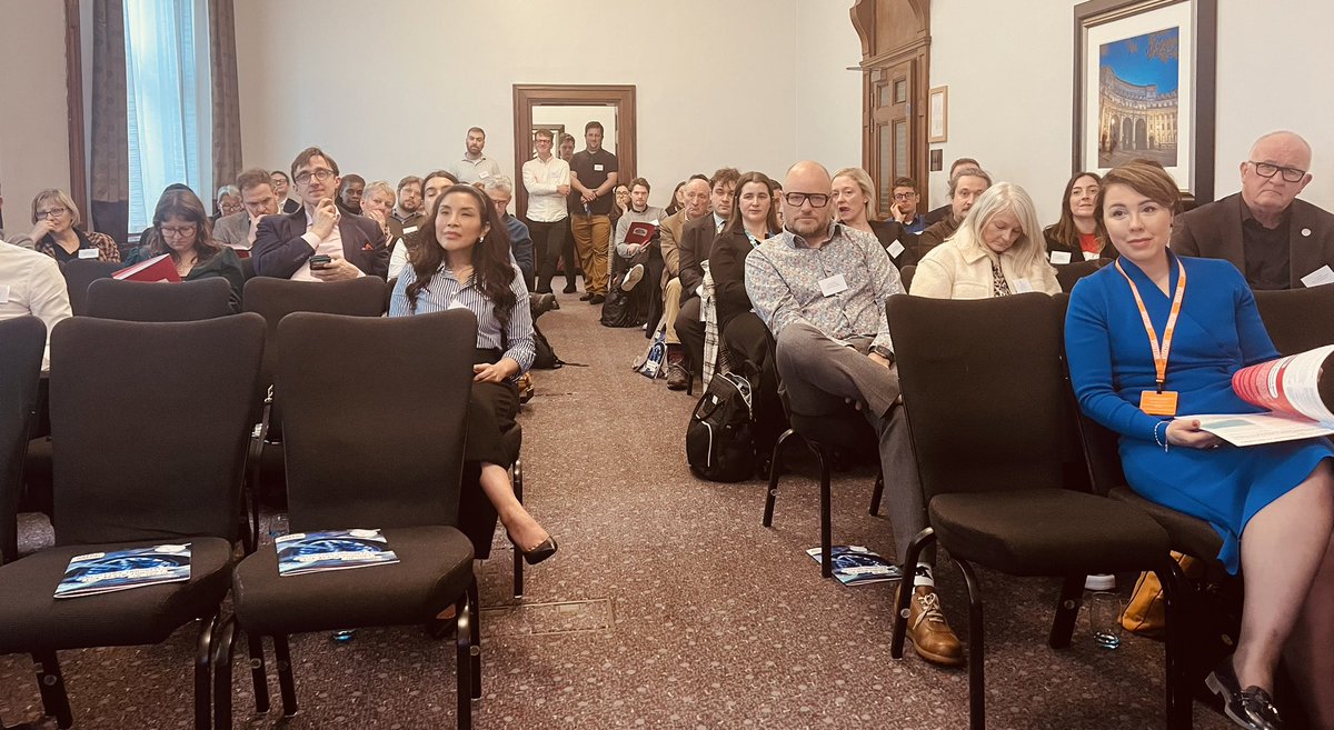 GuyOpperman's tweet image. Chaired the @BrainTumourOrg panel launching &amp;amp; discussing their amazing report “Unlocking Innovation for Brain Tumours in the UK.”

A stellar panel featuring Professor Mike Lewis, Dr Amit Aggarwal, the charity CEO Dr Michele Arif &amp;amp; @MPGeorgeFreeman 
Small but significant steps 1/