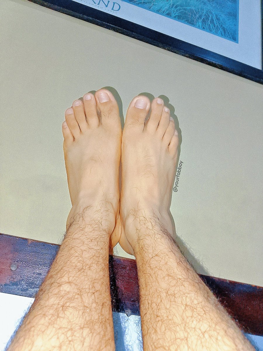 LØVER 👣 tweet media