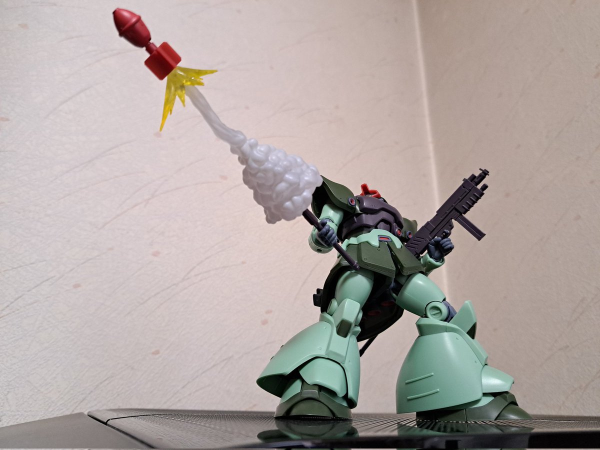 de_nka1's tweet photo. #ROBOT魂 #verANIME リック・ドムⅡ~コロニー戦仕様~🐖初めて見たのは、(アニメ本編じゃなく)『M.S. ERA(ガンダム戦場写真集)』のイラスト、今迄にないカラーリングのドムに痺れた🤩よって1枚目はそのイラストと同じ構図で😌#ポケットの中の戦争 https://t.co/rcrXN9MXZ1