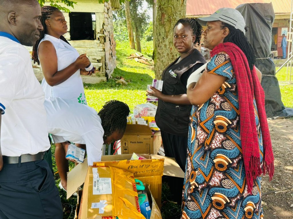 🩺 Healing &amp; Hope in Kalangala

AAYP is serving Mulabana through a medical camp alongside evangelism—bringing care to those in need.

Read more 👉 aaypug.org/healing-and-ho…

📲 Support: 0774 347 118 (Jimmy Muhindo)
#AAYPUganda #MedicalMission #Kalangala