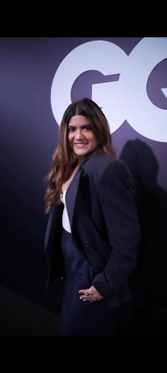 patel_t86812's tweet image. RCB की नई मालकिन 

#ViratKohli
#RCB 
#Operation_SearchLight #9YearsOfGaribKalyan #Congress_Vulture_Politics
#HBD_Yuvao_Ke_Mohan