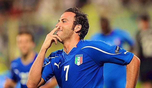NicoSchira's tweet image. #Pazzini a Mediaset: “Totalmente sbagliata la pressione che stanno mettendo addosso a Pio #Esposito: sta facendo grandissime cose, ma è giovane e le pressioni vanno date ai giocatori più esperti. Sono loro che devono trascinare Italia. Bernardeschi e Zaniolo meritavano chiamata”