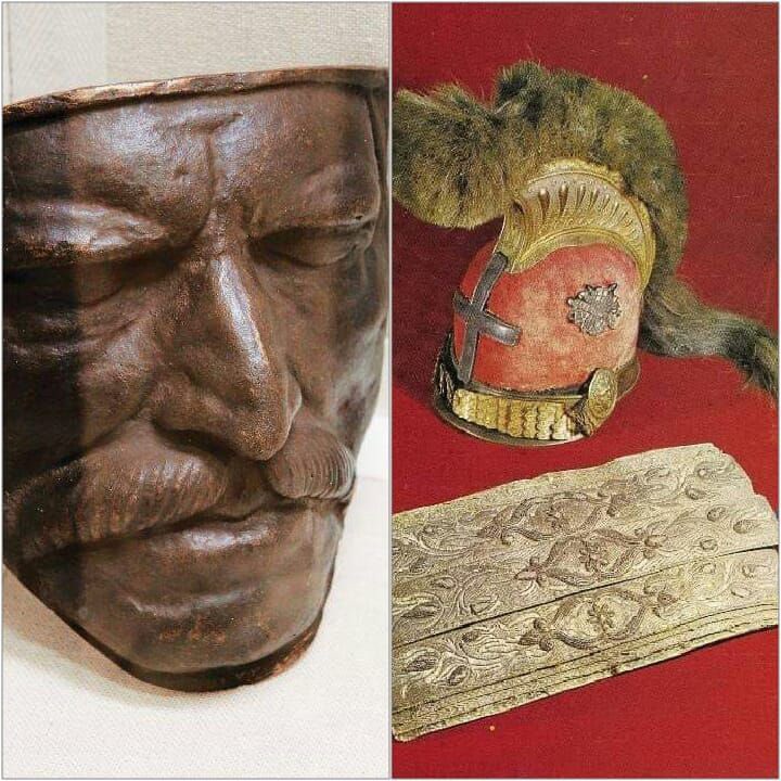 #25η_Μαρτιου_1821
Το νεκρικό εκμαγείο του προσώπου του Κολοκοτρώνη αποτυπώθηκε σε γύψο λίγο μετά το θάνατό του. Ετσι η μορφή του πέρασε για πάντα στην ιστορία.