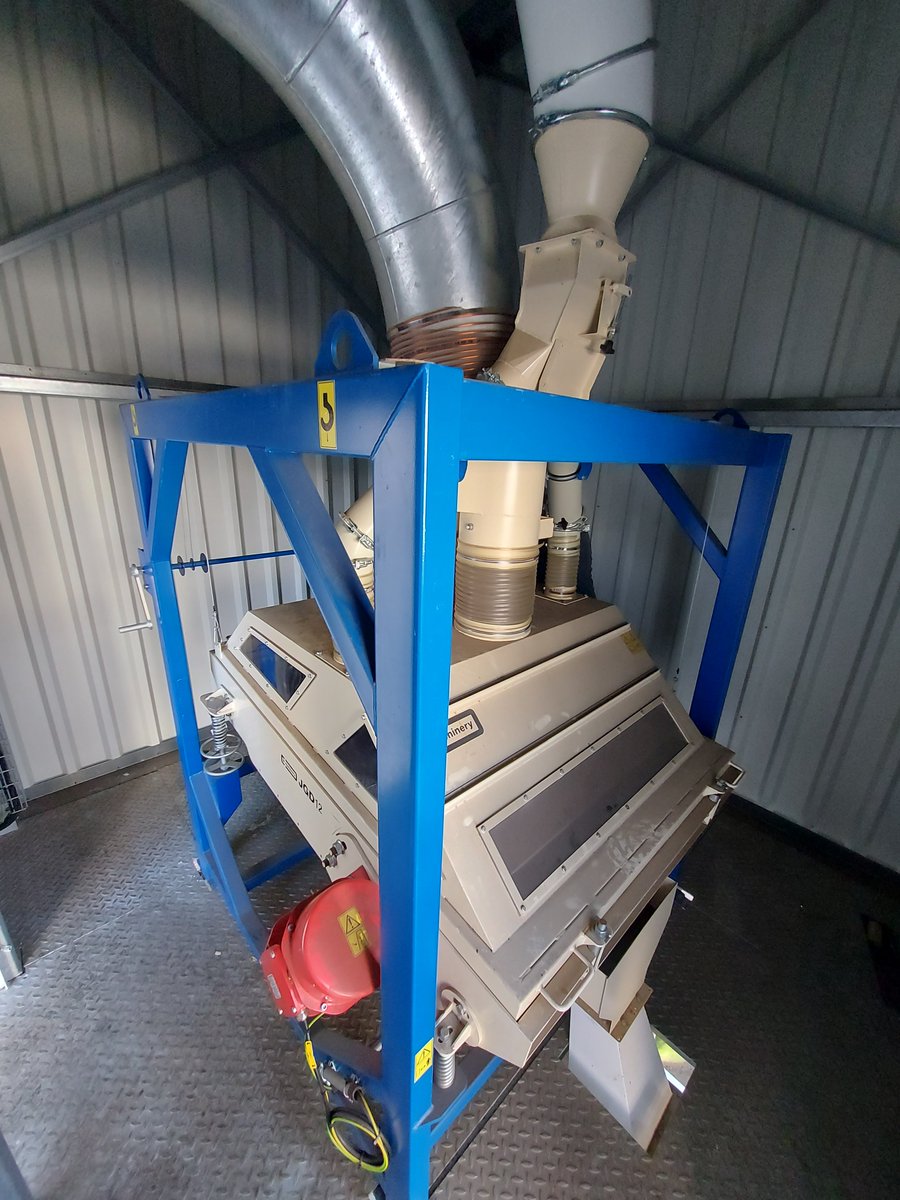 eutecgroup's tweet photo. Erfolgreich: Unser Steinausleser JGD 12 schützt ab sofort die Mühlen einer großen Ölmühle in Mitteldeutschland vor Steinen &amp; schweren Verunreinigungen. Dank an @jk_machinery und alle Beteiligten!

#eutecgroup #Inbetriebnahme #Industrie #jkmachinery https://t.co/vqjBG9gx4J