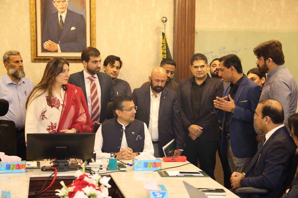 mumar_sheikh's tweet photo. beneficiary targeting, improve transparency, and enable real-time program monitoring.
The visit also included a tour of the Data Center, showcasing dashboards for PSER and the Ramzan Nigehban Package, highlighting how technology can strengthen responsive social protection systems https://t.co/o01RudrZdL