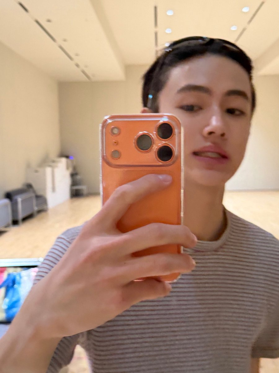 คิ้ง tweet media