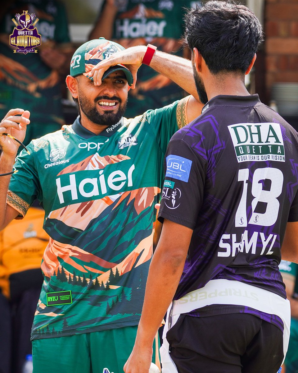 TeamQuetta's tweet photo. 𝑾𝒉𝒆𝒏 𝒅𝒓𝒆𝒂𝒎𝒔 𝒎𝒆𝒆𝒕 𝒊𝒏𝒔𝒑𝒊𝒓𝒂𝒕𝒊𝒐𝒏✨

Shamyl Hussain learning from the best!✌️

#HBLPSL11 #PurpleForce #KaiKaiQuetta https://t.co/BvWygYwtuV