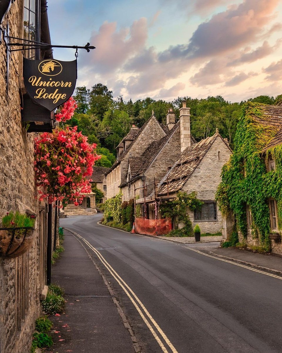 The world in Frames tweet media