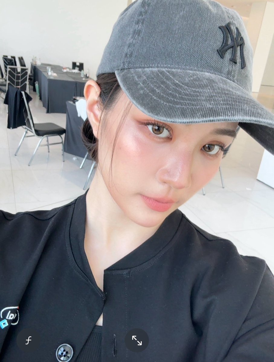 ginnynatnicha tweet media